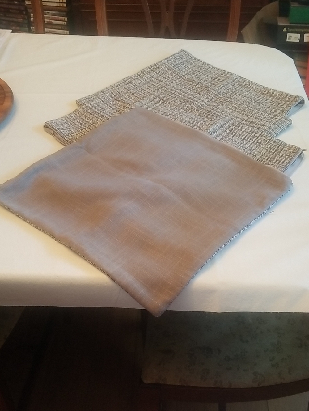 Neutral Gray Decorative Throw Pillow Cover Set (4)